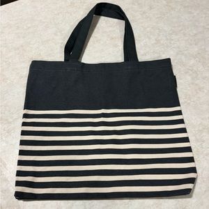 JCrew Navy / Cream tote NWT